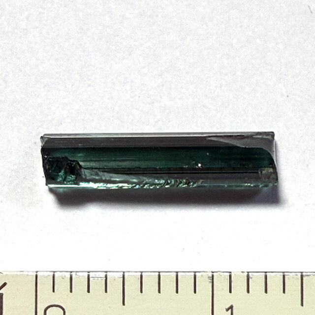 インディゴライトトルマリン 原石 2ct trg329 | iichi 日々の暮らしを