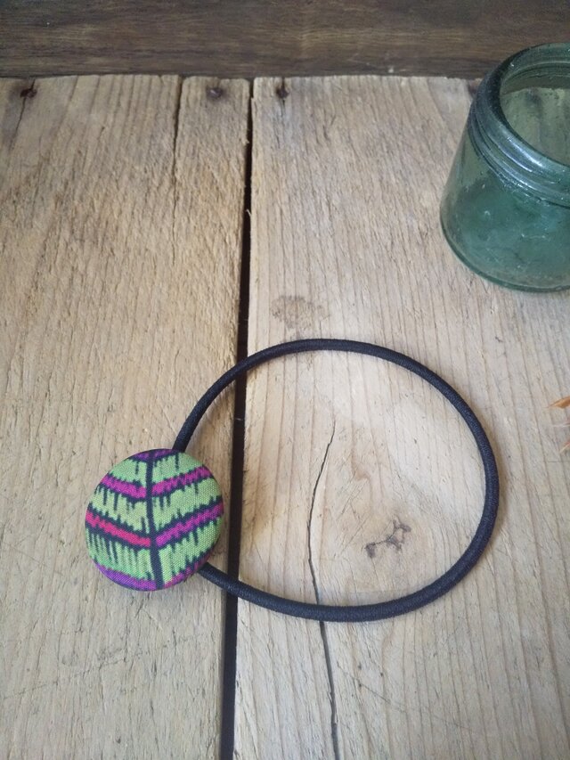 くるみボタンヘアゴム