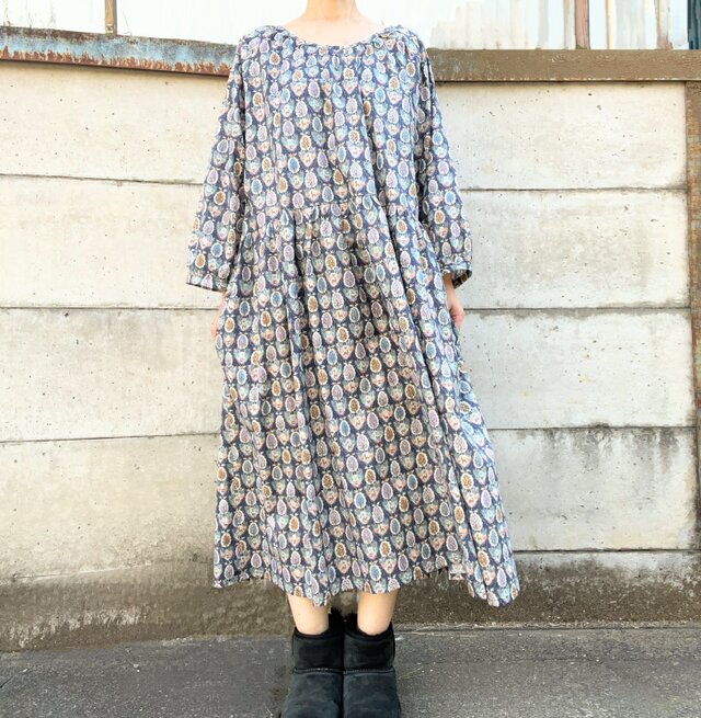 リバティプリントの長袖ワンピース＊木漏れ日の記憶＊静かな森の