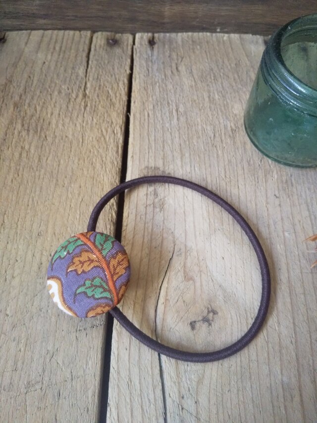 くるみボタンヘアゴム