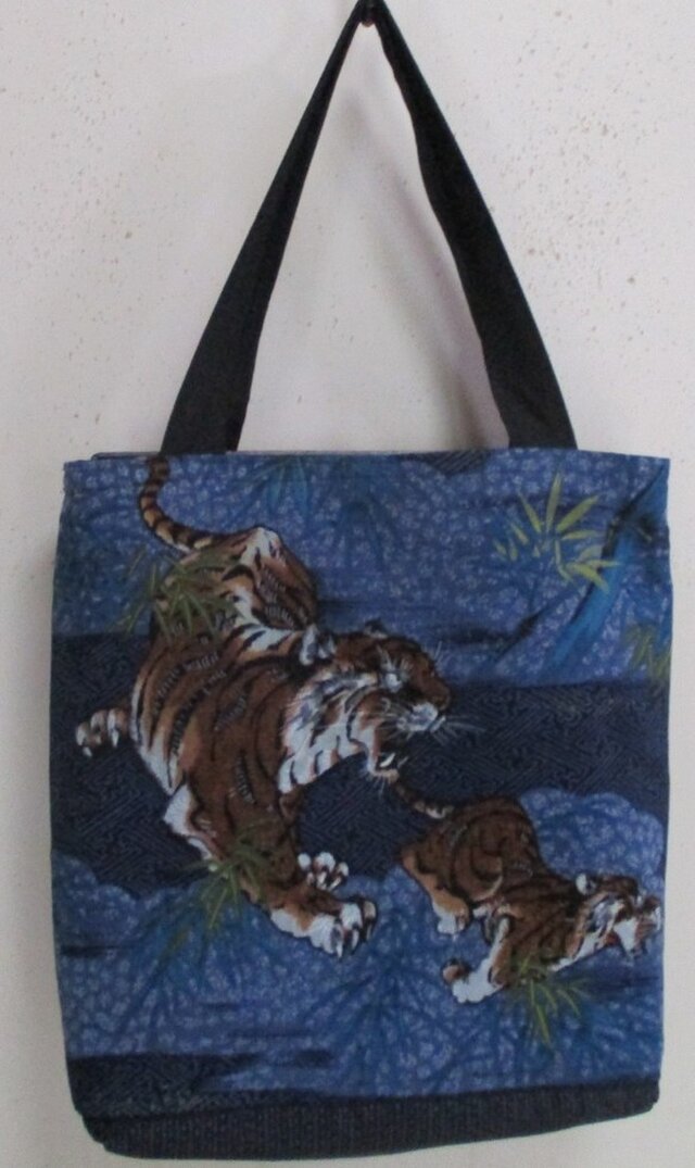 ８３７６　藍大島紬と長襦袢で作った手提げ袋　＃送料無料のコピー