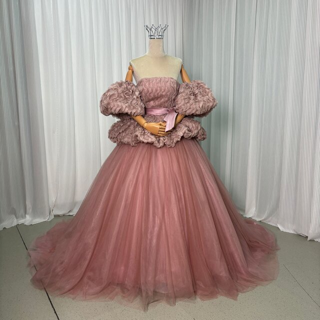 ヴィンテージ パフスリーブ ピンク ドレス 実例写真！カラードレス ピンク パフスリーブ 可愛い プリンセスライン