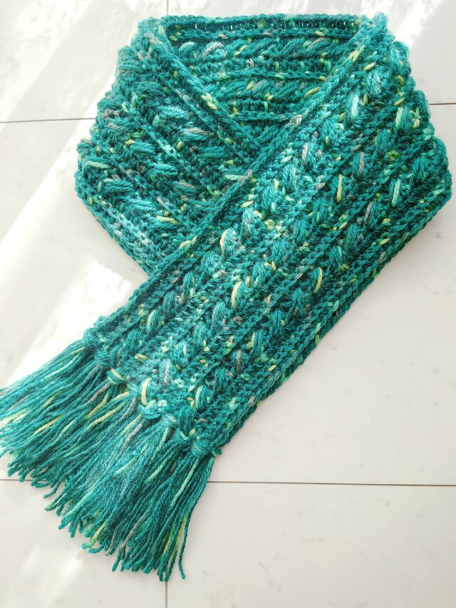 マフラー 模様編み グリーンMIX フリンジ 手編み 編み物 編み