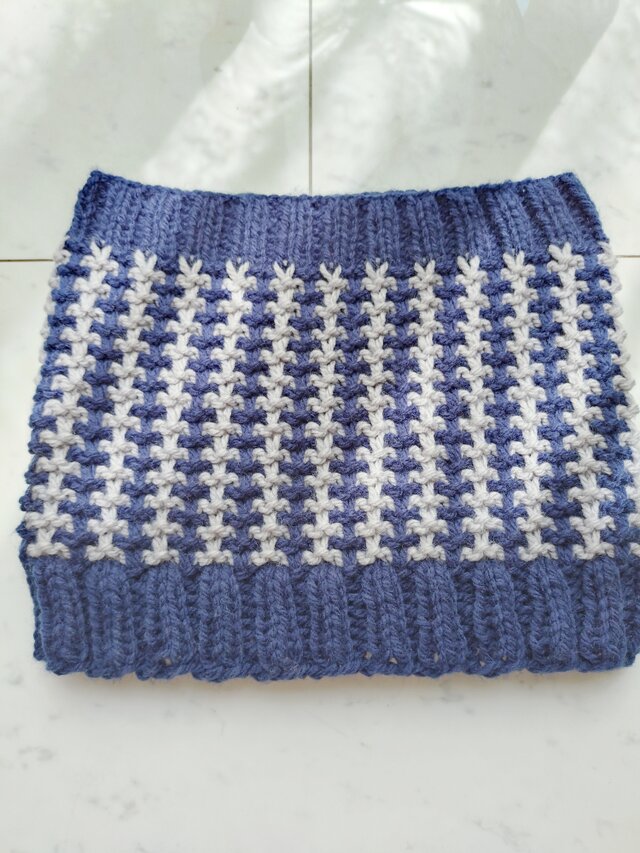 ネックウォーマー 模様編み ネイビーグレー 男女兼用 ユニセックス 輪針 棒針 手編み 編み物 編み