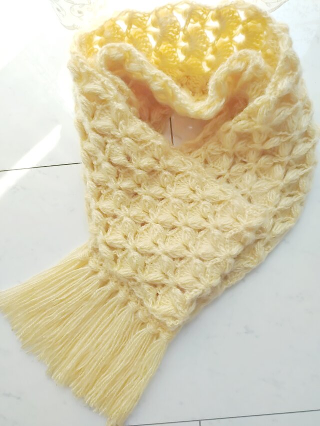 マフラー バタフライ お花 柄 模様 黄色 パステル イエロー フリンジ 手編み 編み物 編み