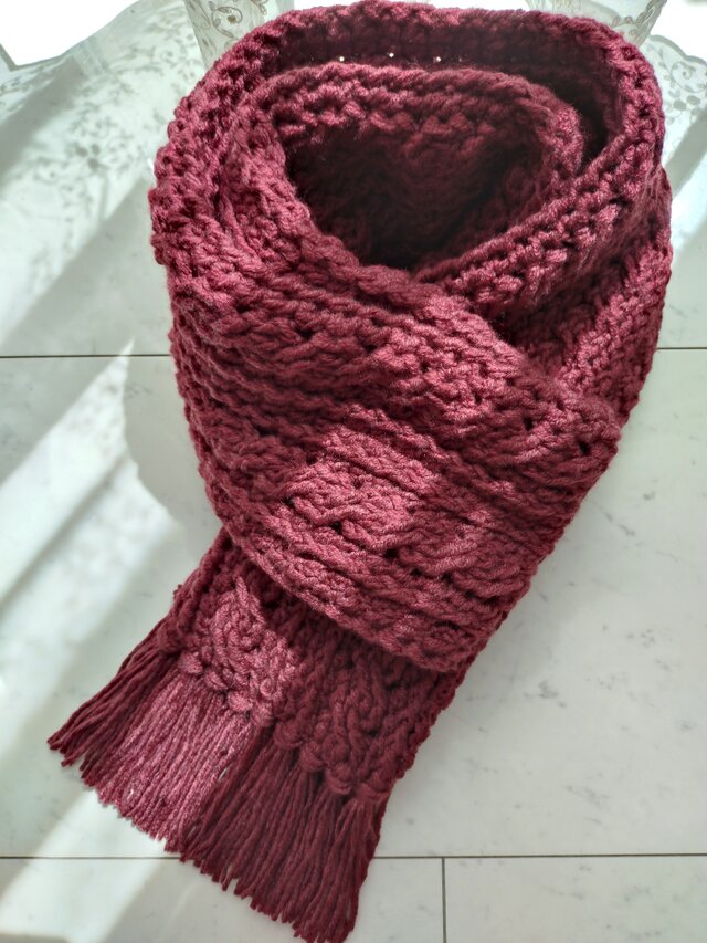 マフラー アラン模様 ボリューム 模様 柄 ボルドー 赤 フリンジ 手編み 編み物 編み