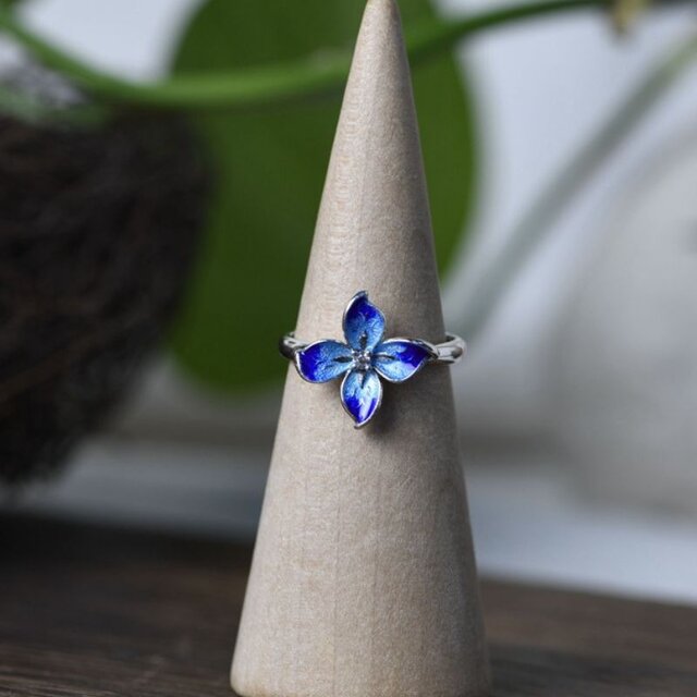 ヤマボウシのリング - 季節の移ろいを感じられる特別なアイテム R434