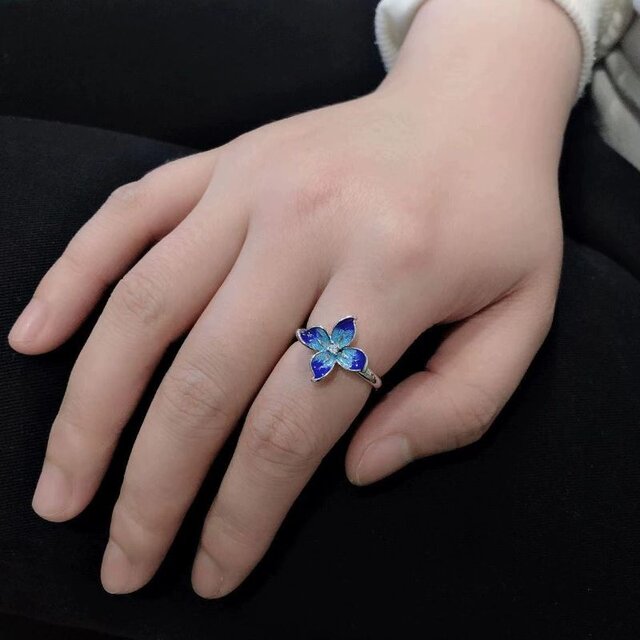 ヤマボウシのリング - 季節の移ろいを感じられる特別なアイテム R434