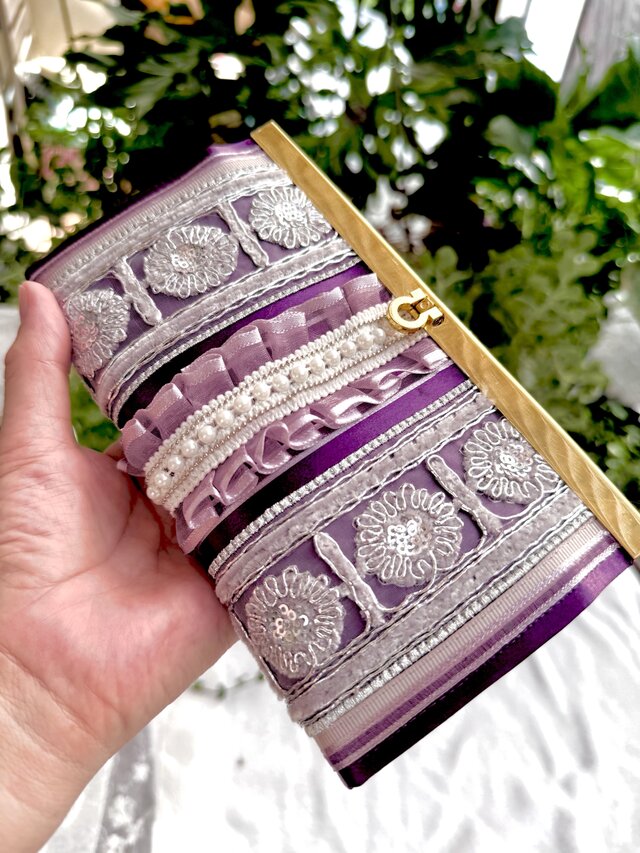 「直感力」や「精神性」を象徴し、持つ人の心を穏やかに導いてくれる大人女子の長財布 No.160