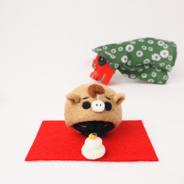 受注製作】2026年干支(午) 馬になりきるまゆパグ(フォーンパグ・黒パグ