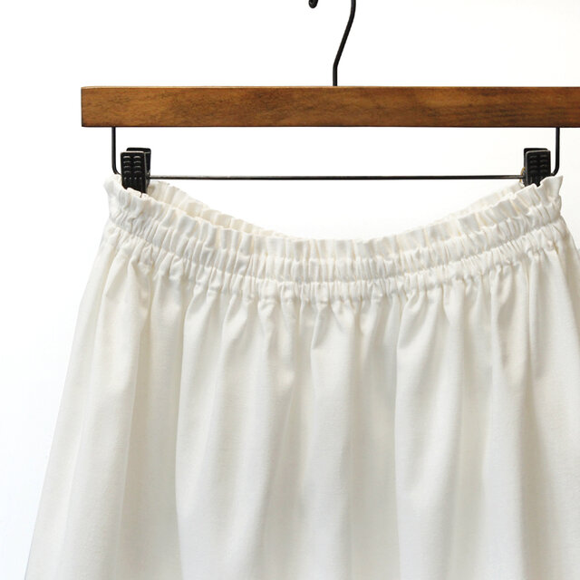 新品　マッキントッシュ　コットン麻オックススカート　オフ白　サンプル36300円 新品 マッキントッシュ コットン麻オックススカート オフ白
