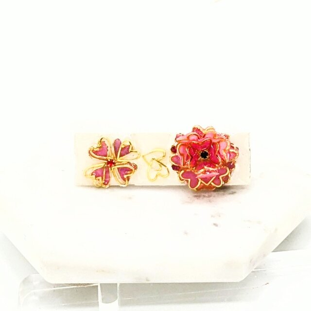 大輪の花のヘアバレッタ