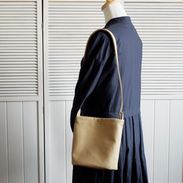 丸底ショルダーバッグ◇ダークブラウン◇倉敷帆布 | iichi 日々
