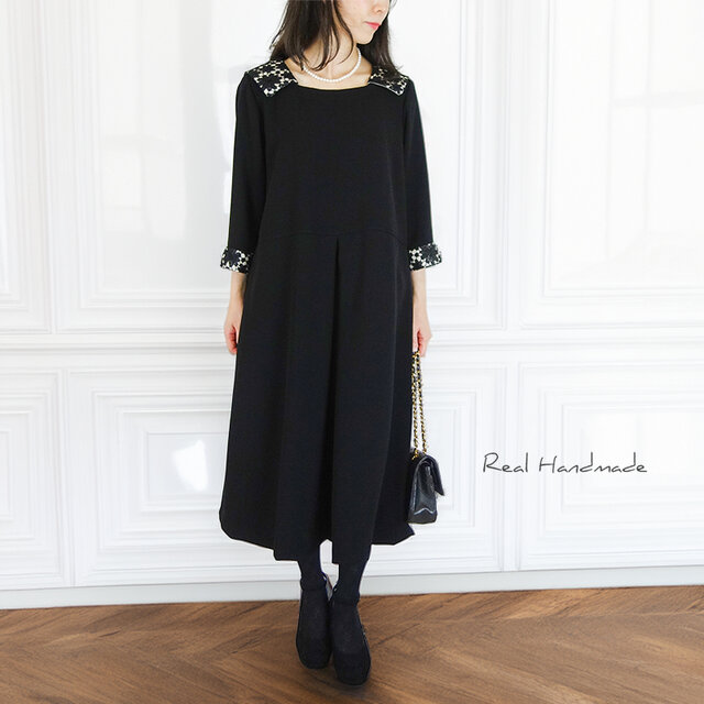 予約販売] ブラックジョーゼットケミカルレースタックワンピース