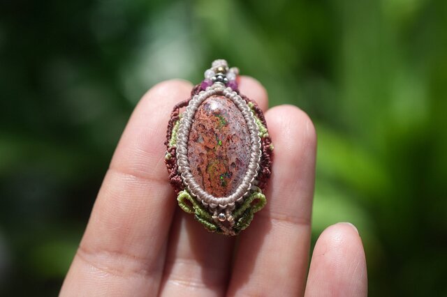 キノコの森☆カンテラオパール マクラメネックレス2112 | iichi 日々の