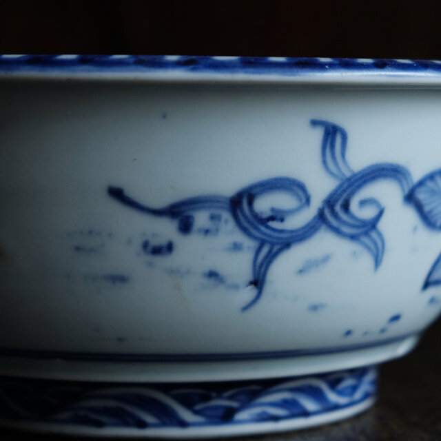 伊万里 染付 深鉢 [B23651] 花に蝶 古美術 古玩 伊万里 染付 深鉢 [B23651] 花に蝶 古美術 古玩