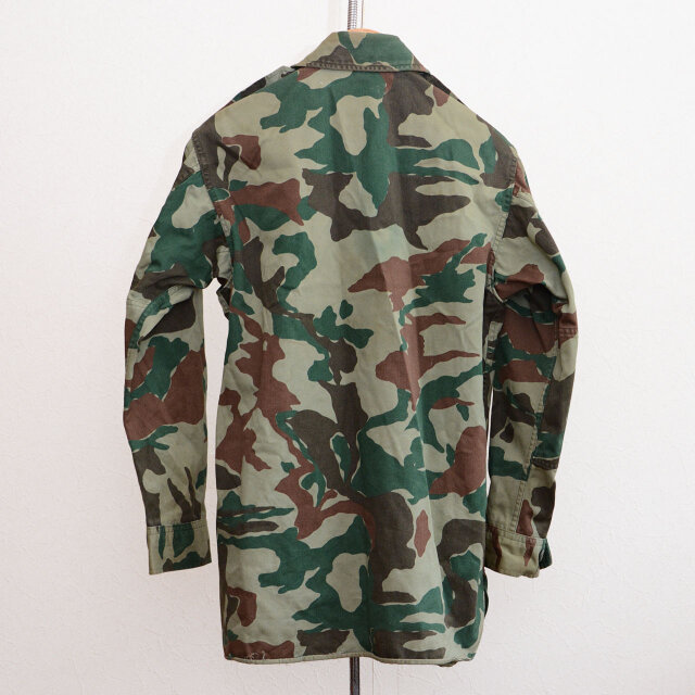 M1カービン、旧迷彩カバー、熊笹。 M1カービン、旧迷彩カバー、熊笹。 M1カービン、旧迷彩カバー、熊笹