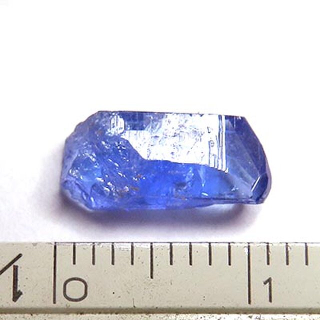 タンザナイト　原石　鉱物標本　天然石　102 タンザナイト 原石 鉱物標本 天然石 102