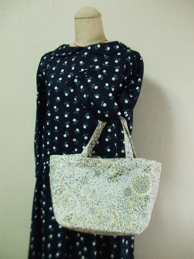 【ラスト１】リバティ　アデラジャ(Adelajda)　トートバック 　綿１００％