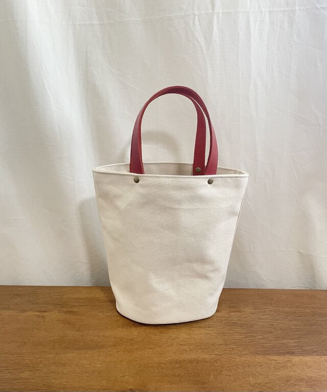 バケツ型トートバッグS✴︎現品のみ✴︎バイカラー✴︎キナリベース✴︎本革持ち手