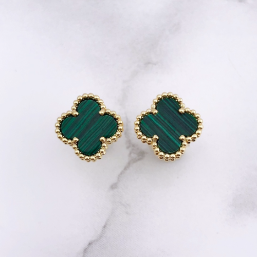幸せのクローバーピアス 9.5mm（マラカイト）【高品質！送料無料！当日発送！】