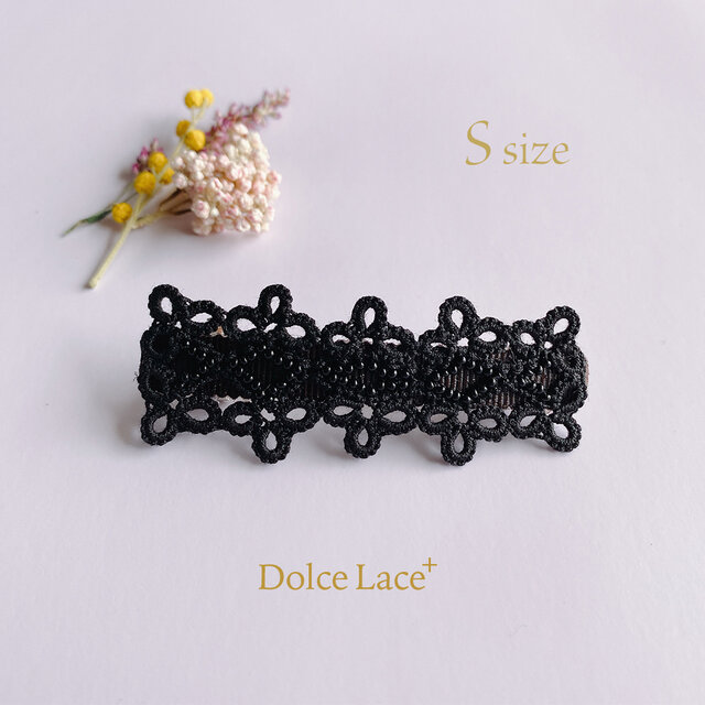 Sサイズ * Clover * 手編みタティングレースのバレッタ Black×Black