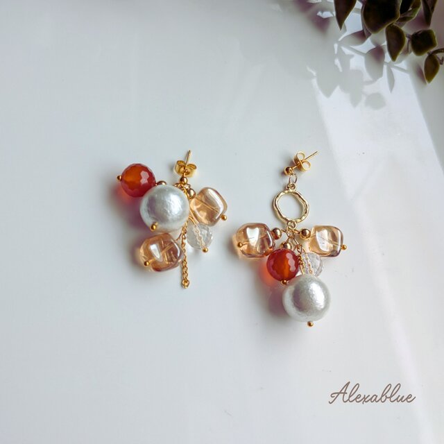Fall Glow オレンジカーネリアンとコットンパールのアシンメトリーピアス｜サージカルステンレス製