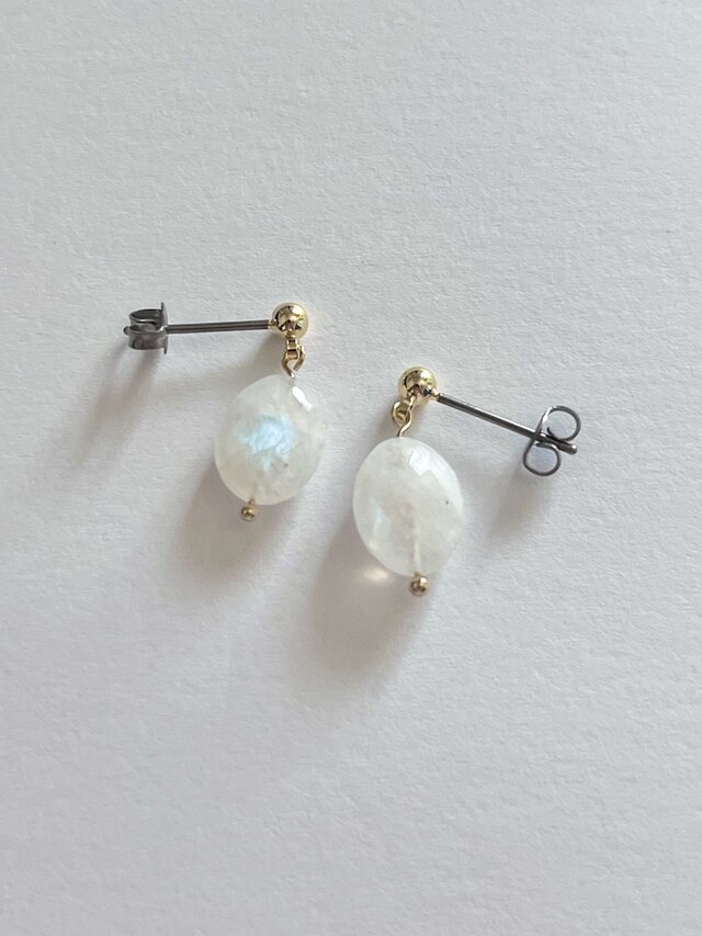 レインボームーンストーン ポストピアス