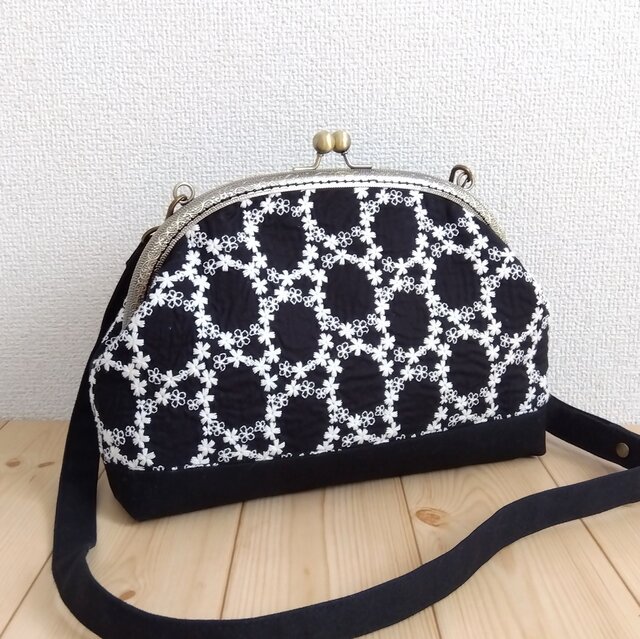 ※mayu様お取り置き分※25口金ショルダーがま口バッグ刺繍レースドットなど3点 mayu様お取り置き分※25口金ショルダーがま口バッグ刺繍レース
