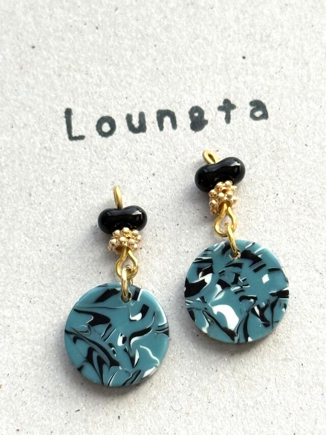 チェコビーズピアス 樹脂ピアス