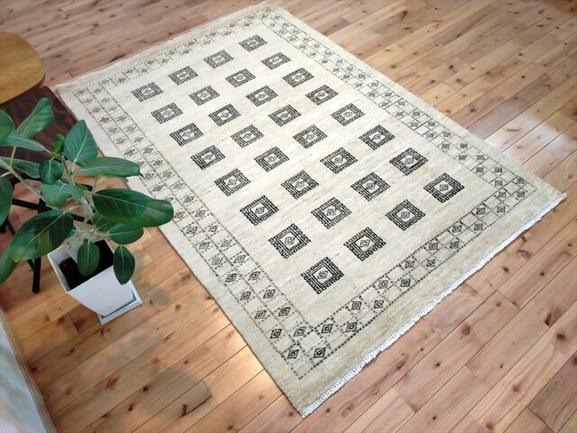 通年18℃ オールシーズン手織りラグ ガゼニギャッベ 181x121cm