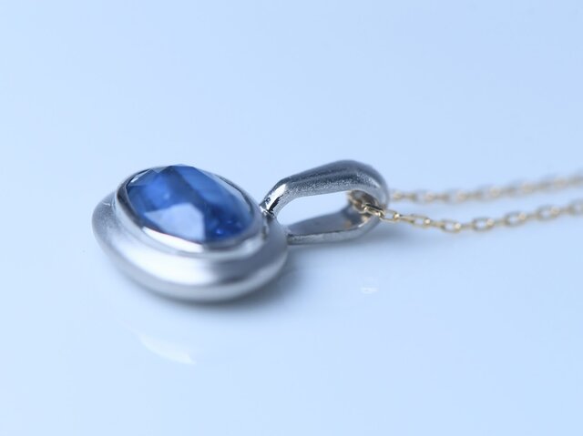 しおんpt900サファイアネックレス ネックレス レディース サファイア 雫 ドロップ しずく 露 つゆ pt900