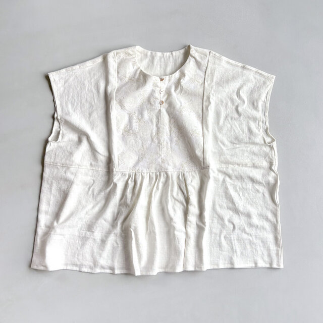 リネンシュエシュエ切り替えギャザーフレンチブラウス