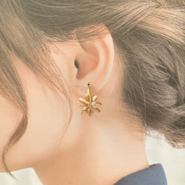 取り外し可能！2way ダイヤモンドピアス花