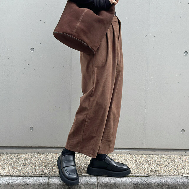 ジャンゴアトゥール　コーデュロイパンツ　ブラウン ジャンゴアトゥール コーデュロイパンツ ブラウン ボトムス