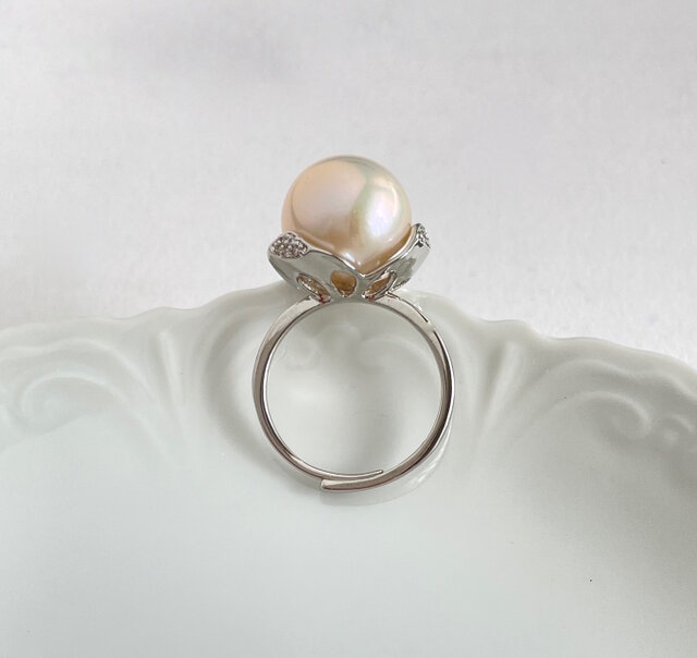 淡水パール 大粒パールのフラワーリング オーロラクリーム 13.5