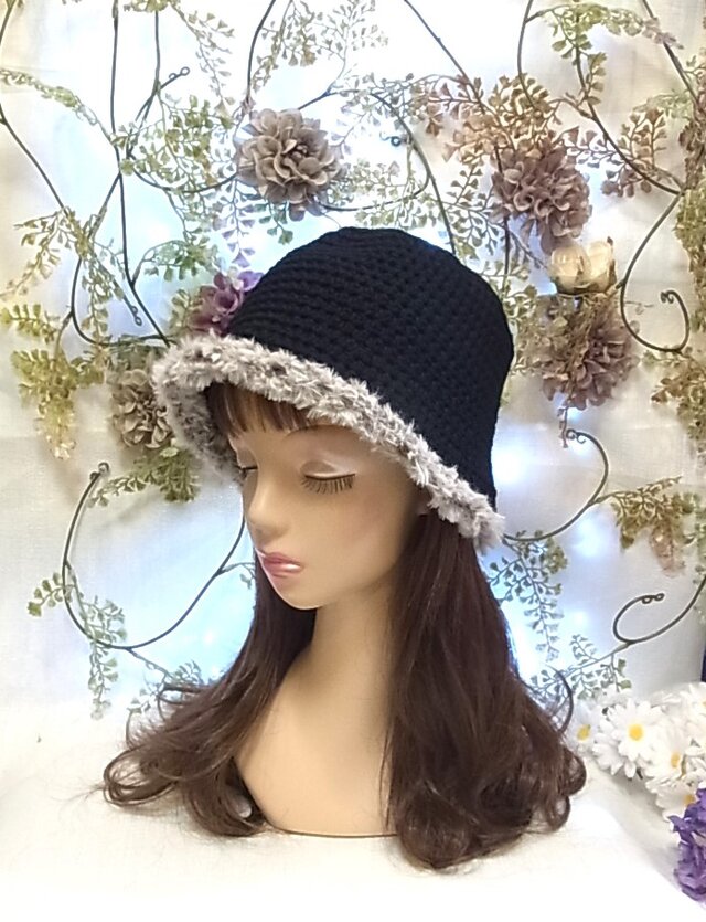 秋冬 ニット帽 バケットハット フェイクファーデザイン　グレーファー