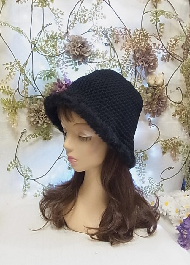 秋冬 ニット帽 バケットハット フェイクファーデザイン　ブラックファー