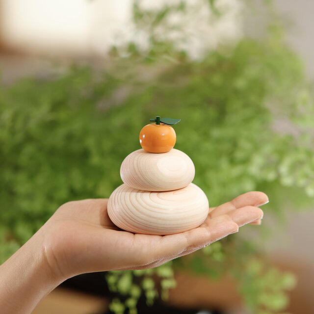 new！》鏡餅 木製 無垢材 国産ひのき 桐箱入り S,M,Lサイズ | iichi