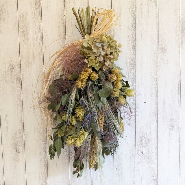 値下げしました。晩夏のグリーンスワッグ（実りの季節・やや細目