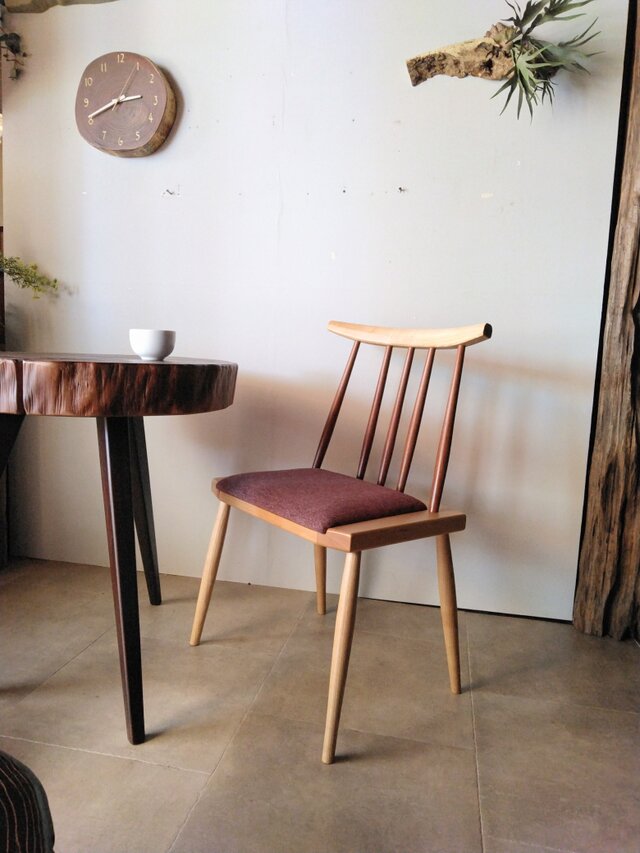 狭いスペースOKなウインザーチェア・クッション付き　　～ダイニングチェア・椅子・背もたれ椅子・