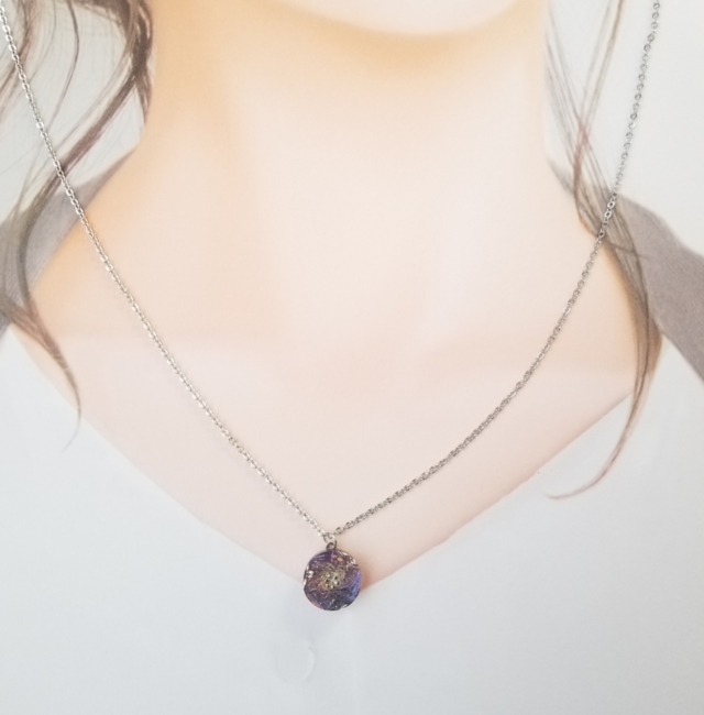 ラリック　クリスタルグラス　パープル　ネックレス　フラワー　箱付き ディズニープリンセス ラプンツェル / シルバー ネックレス DI