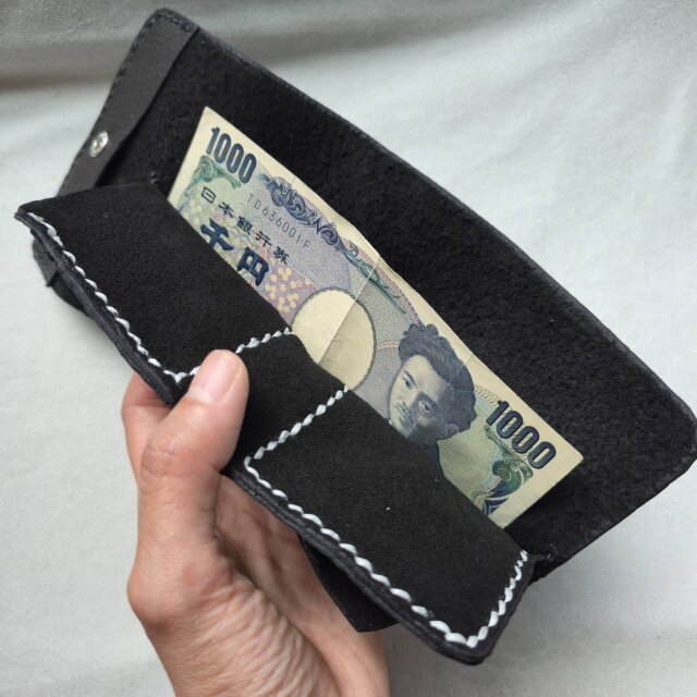 鹿革の三つ折り財布 ブラックオニキス 鹿革の三つ折り財布 ブラックオニキス | iichi 日々の暮らしを