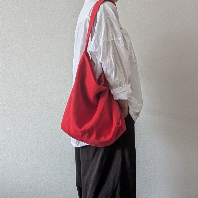 [受注制作]くったりリネンのワンショルダーバッグ/レッド　持ち手長さ変更可能