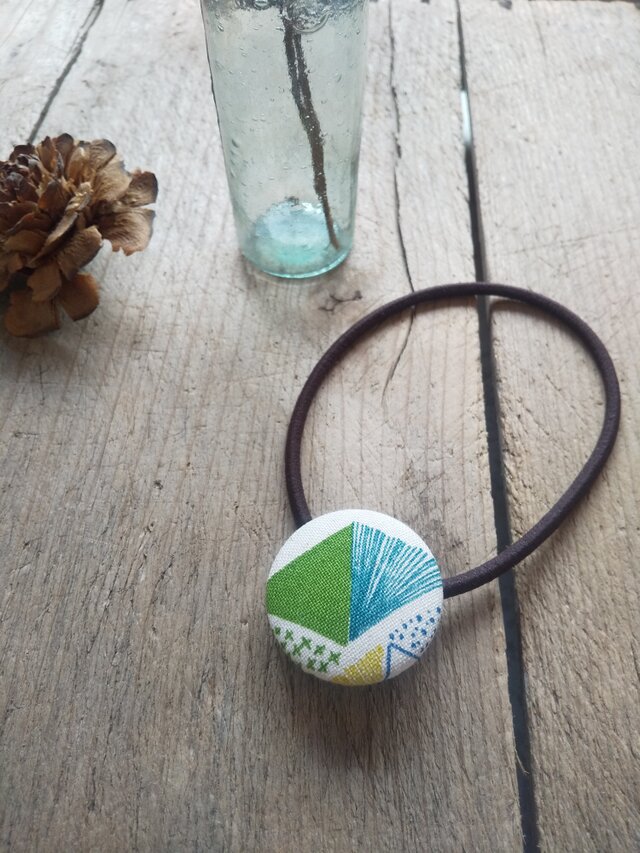 くるみボタンヘアゴム