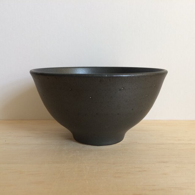 茶碗（シャチ） | iichi 日々の暮らしを心地よくするハンドメイドや