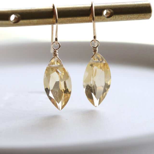 陽だまりの雫＊天然石シトリンピアス/イヤリング｜天然石 14Kgf 11月