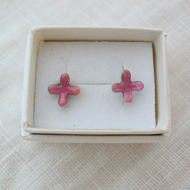 野花のシングルピアス　ピンク