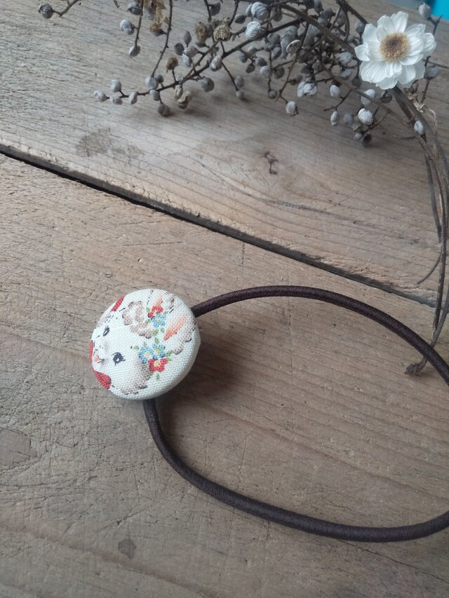 くるみボタンヘアゴム