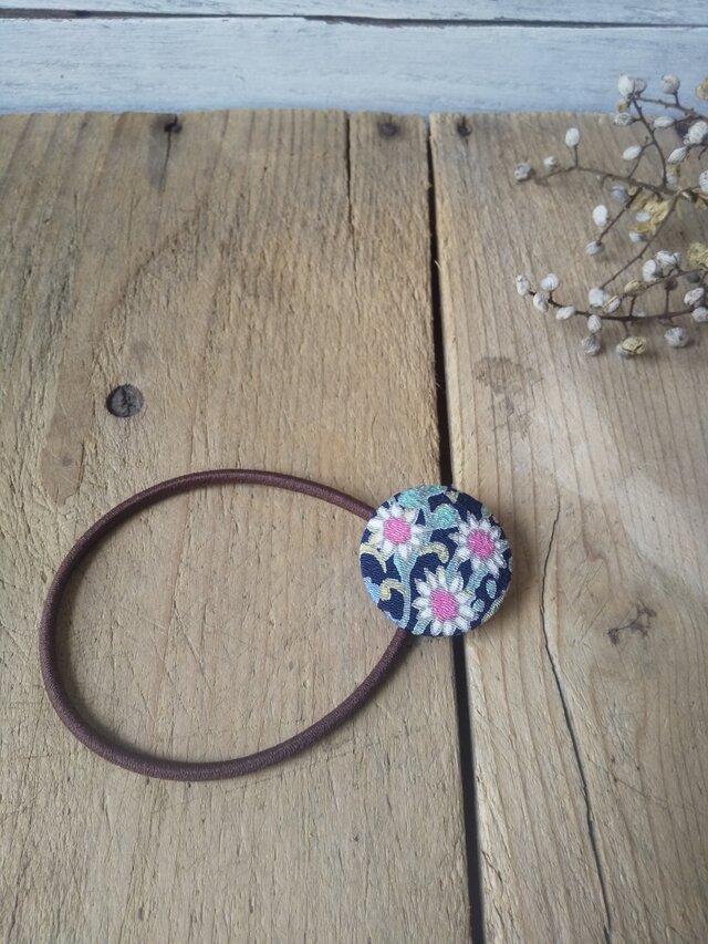 くるみボタンヘアゴム